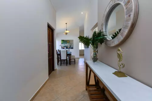 08 Entry Hall (1)